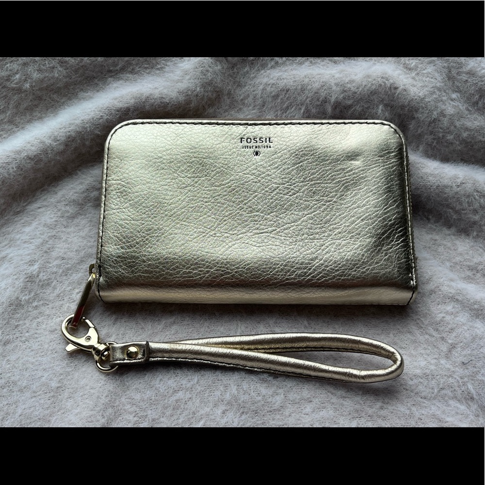 Fossil Gold Wristlet Bag - Picture 10 of 12